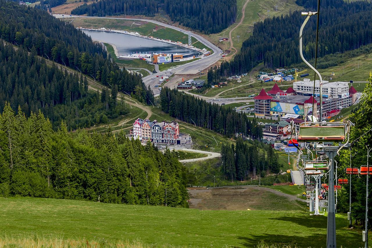 Hotel Amstelski à Bukovel Extérieur photo