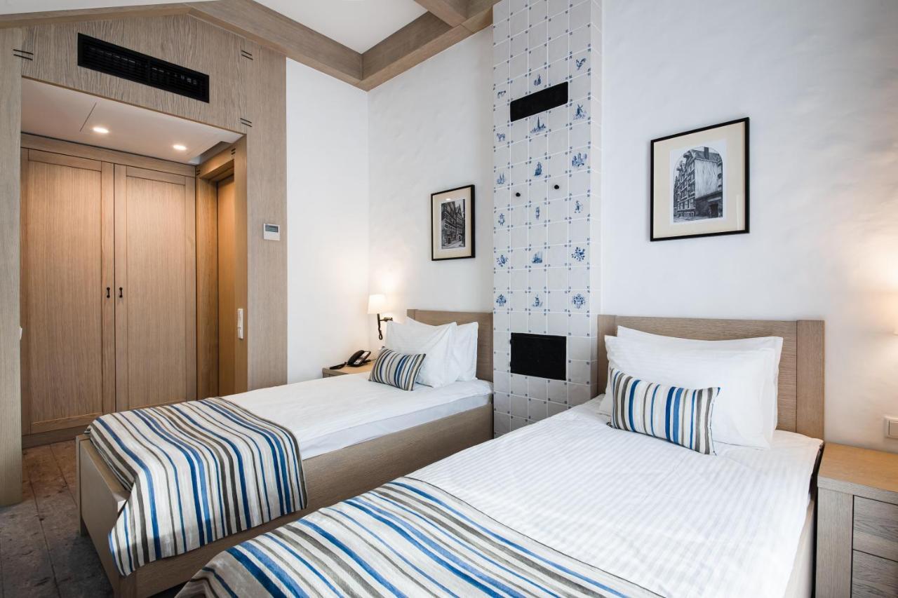 Hotel Amstelski à Bukovel Extérieur photo